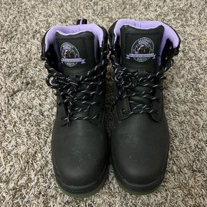 Black steel toe boots, womens 7